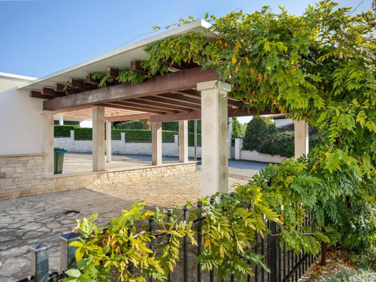 Holiday Home Villa Beach Front By Interhome 사부드리자 외부 사진